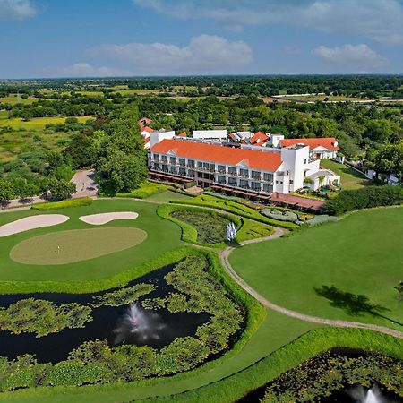Club Mahindra Kensville Ahmadábád Exteriér fotografie