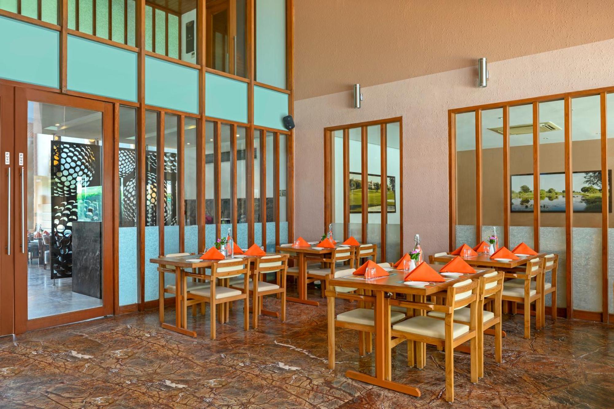 Club Mahindra Kensville Ahmadábád Exteriér fotografie