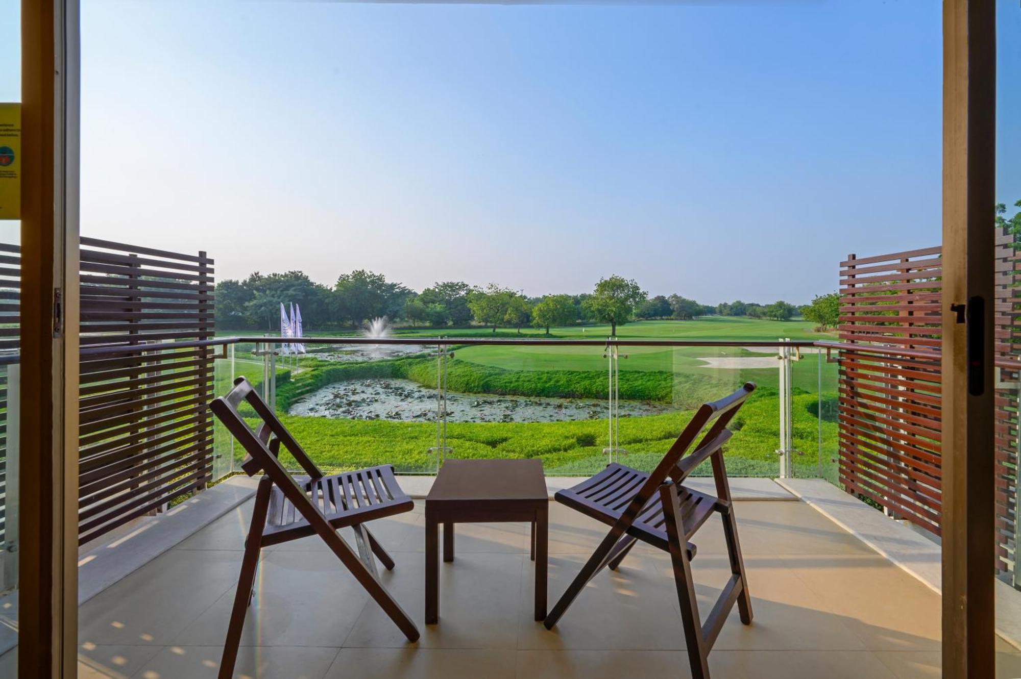 Club Mahindra Kensville Ahmadábád Exteriér fotografie