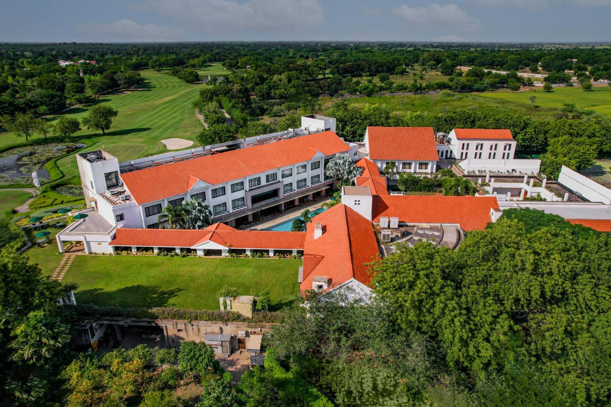 Club Mahindra Kensville Ahmadábád Exteriér fotografie
